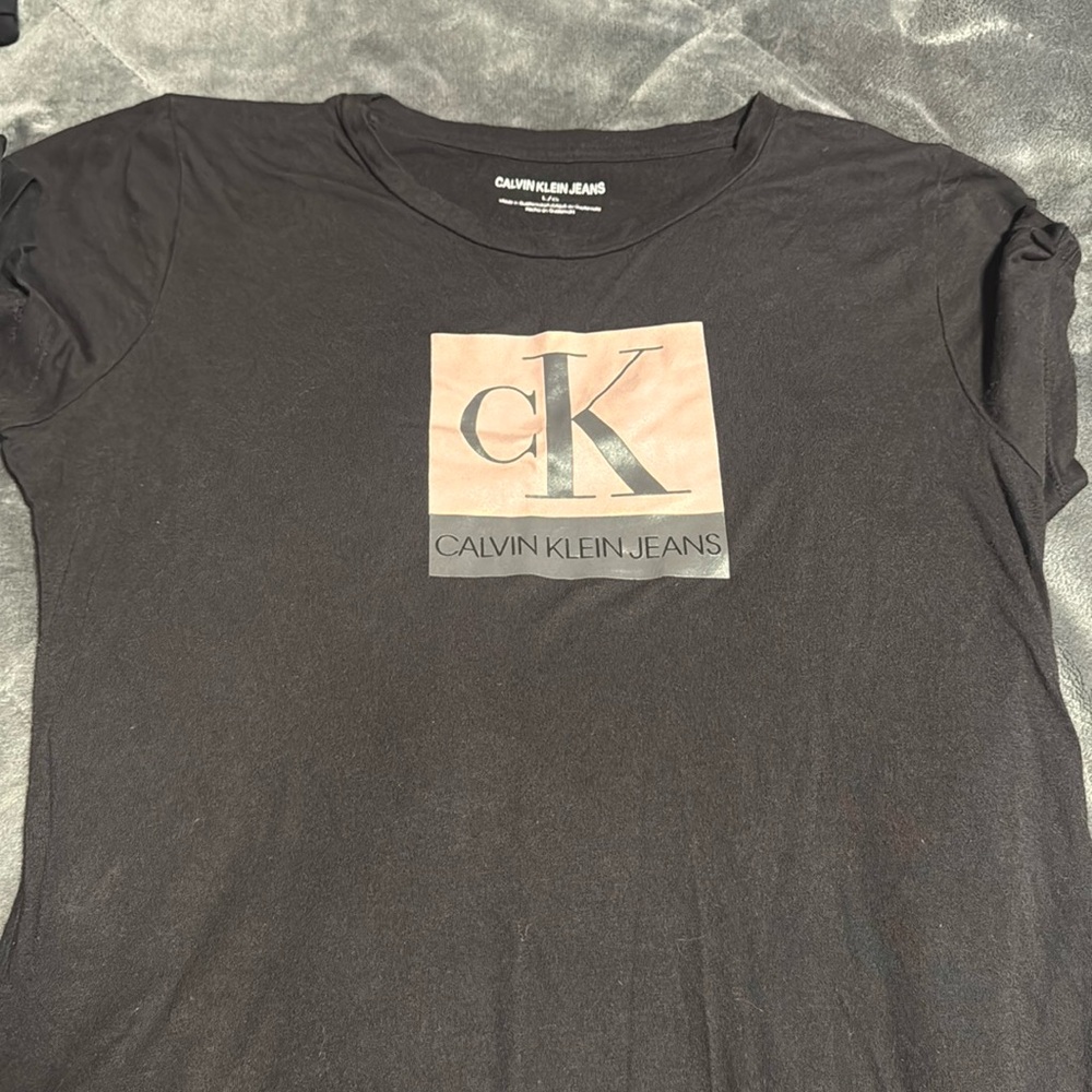 Used Calvin Klein Jeans t shirt
